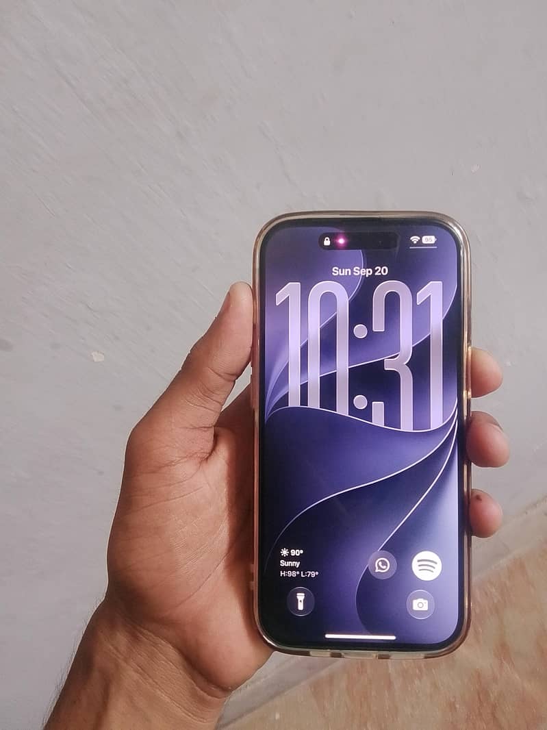 Apple iPhone 15 2