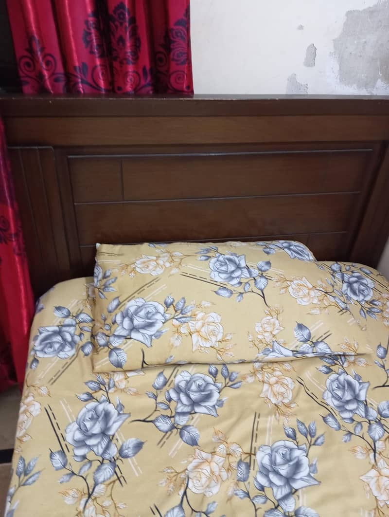 SINGLE BED 0