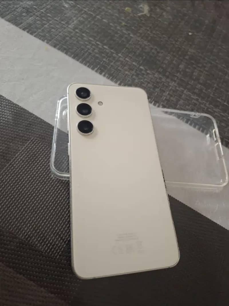 Samsung Galaxy S24 2