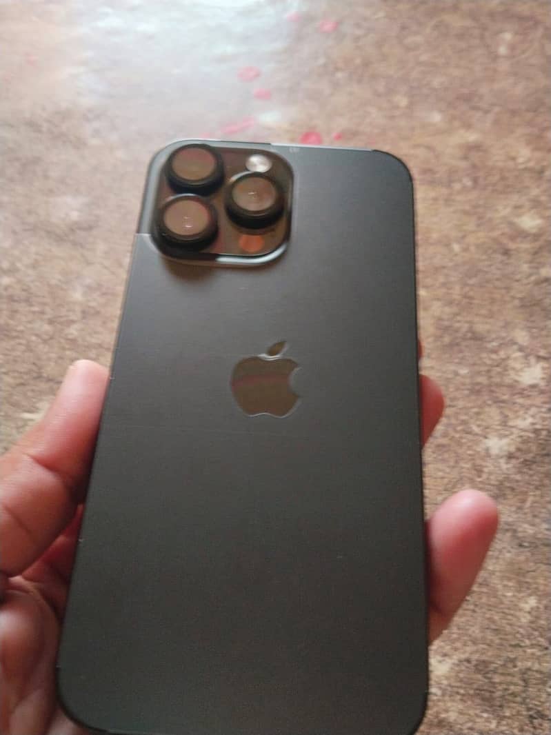 Apple iPhone 14 Pro Max 7