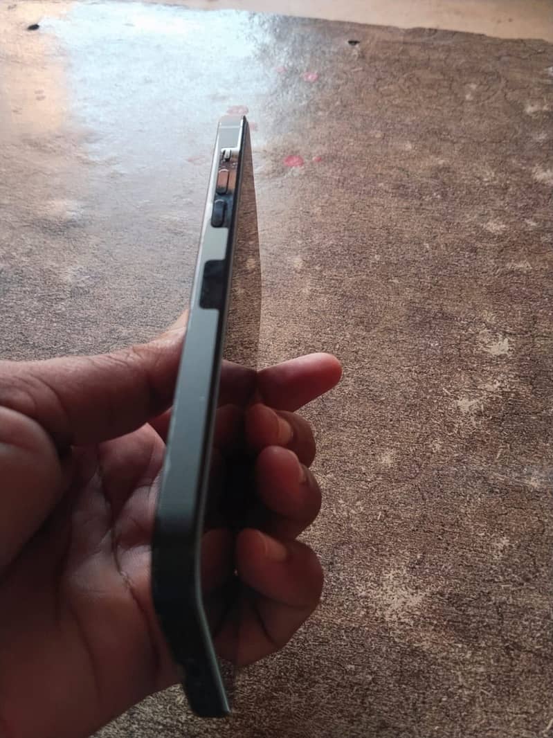 Apple iPhone 14 Pro Max 10