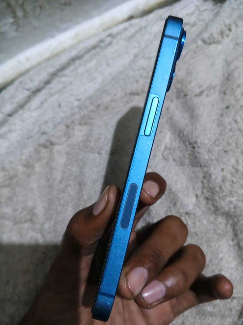 iphone 13 4