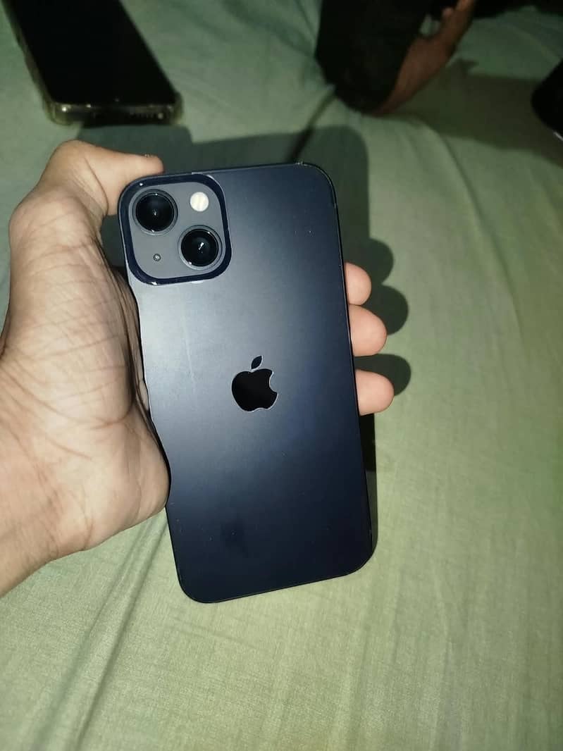 Apple iPhone 13 1