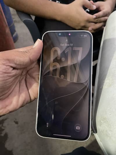 Apple iPhone 13