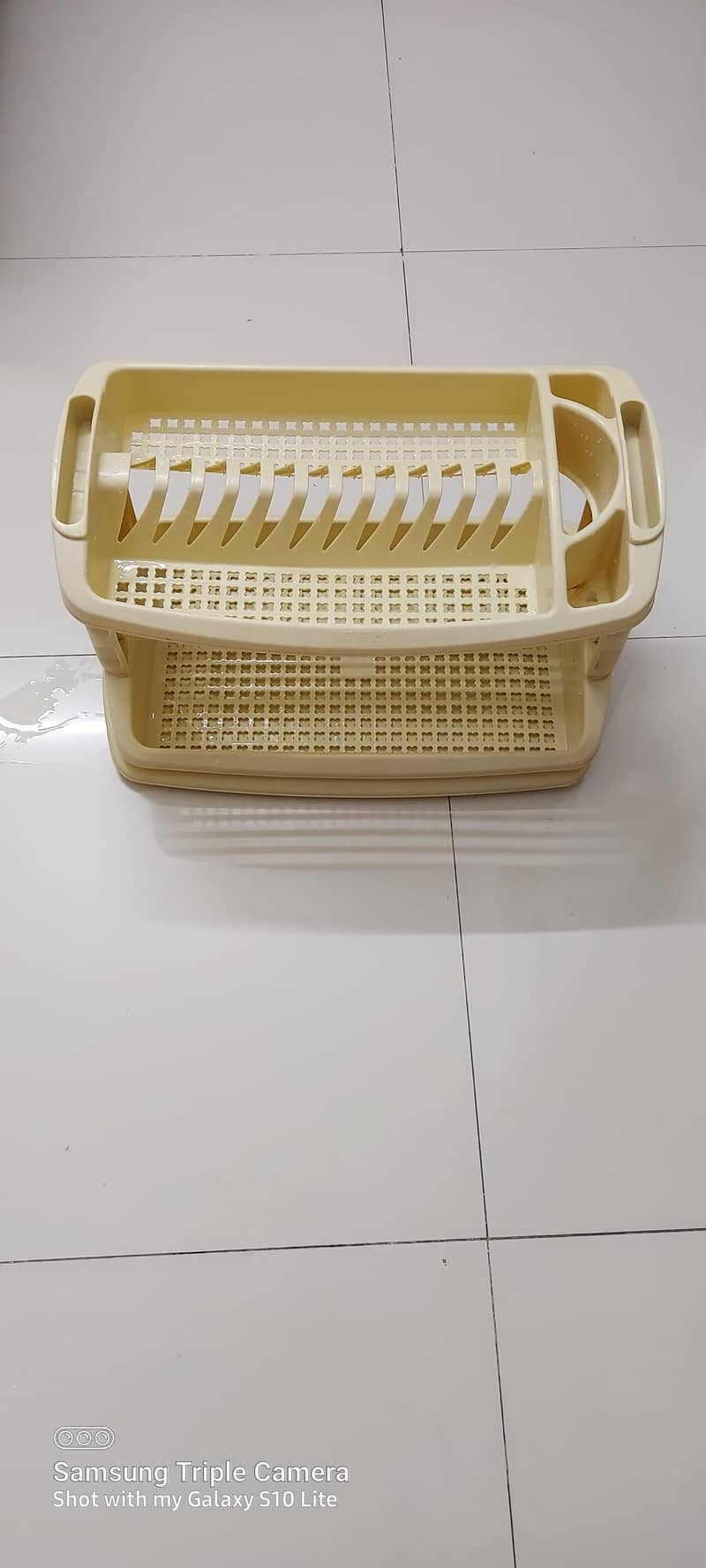 2 seeter sofa good condition 1