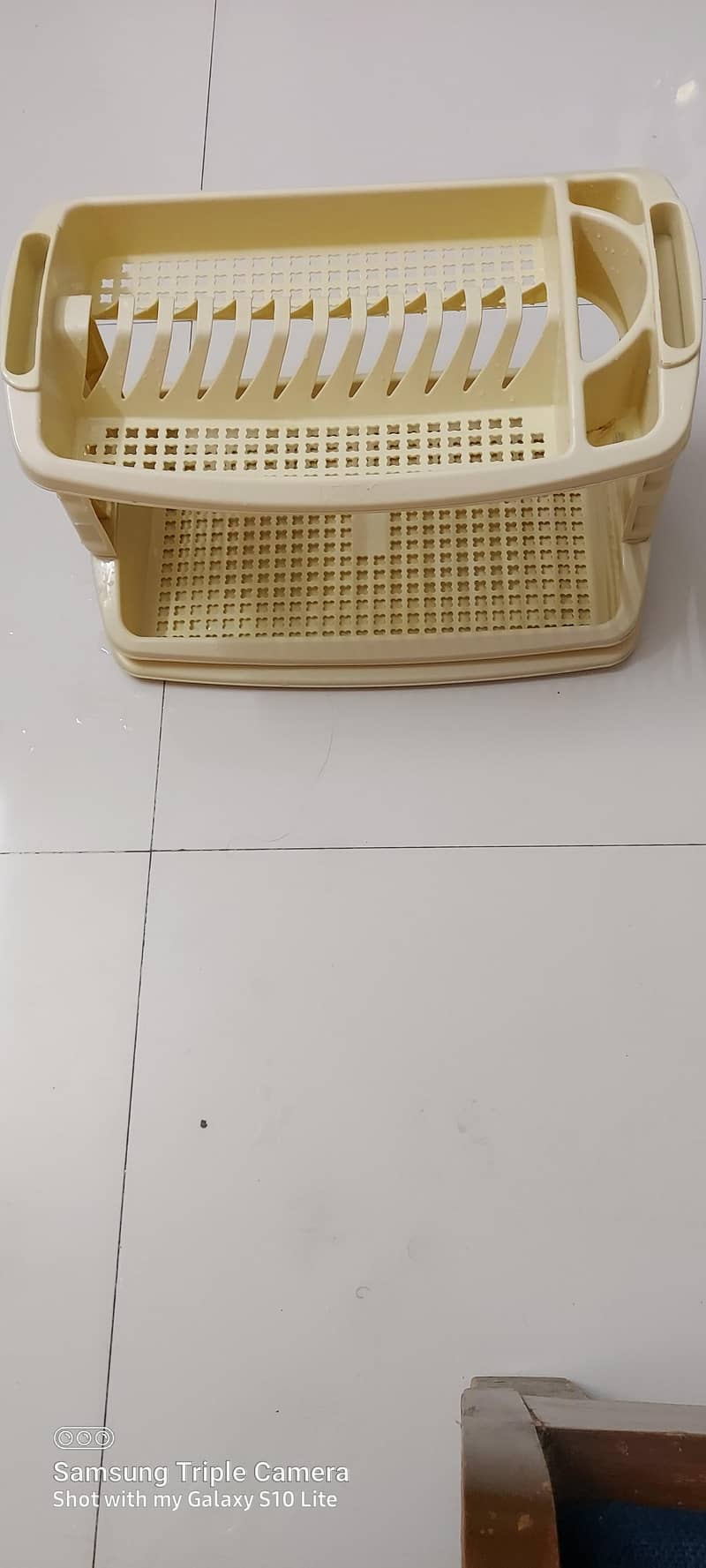 2 seeter sofa good condition 2