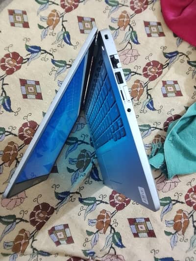 Dell Touch Screen Core i5 q0 th generation 8gb ram 256gb ssd
