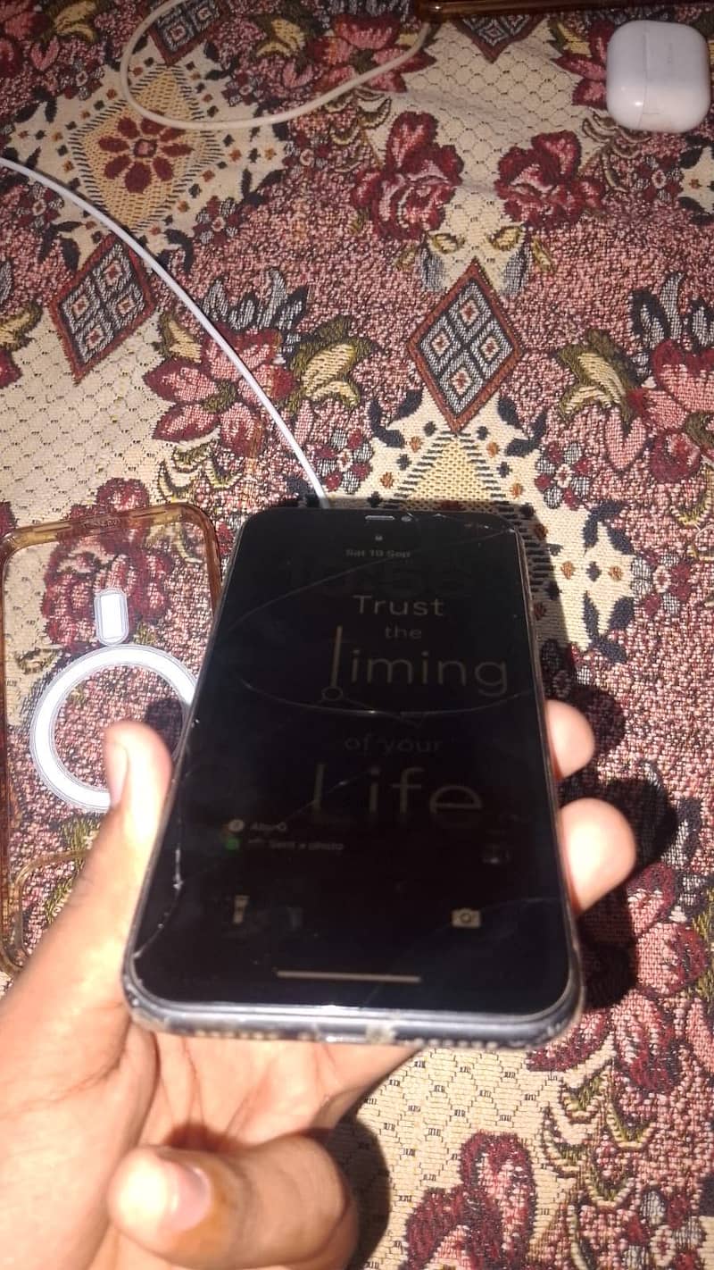 Apple iPhone 11 2