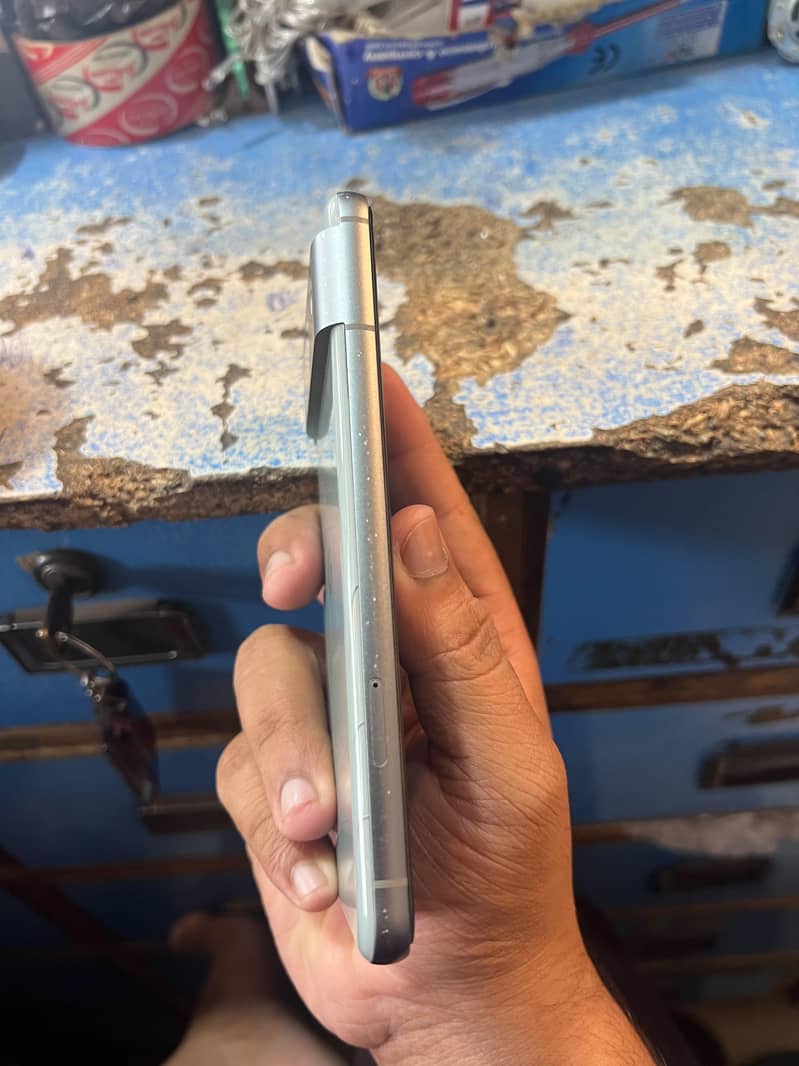 Google Pixel 8 2