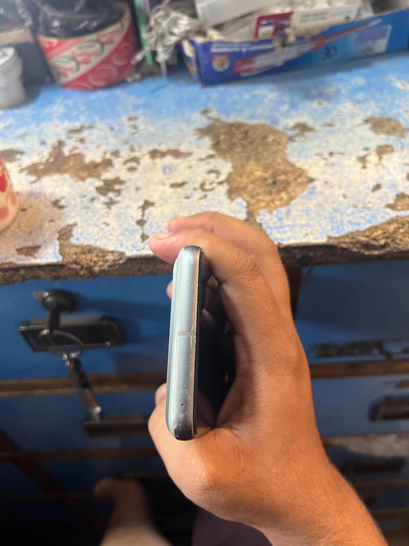 Google Pixel 8 3
