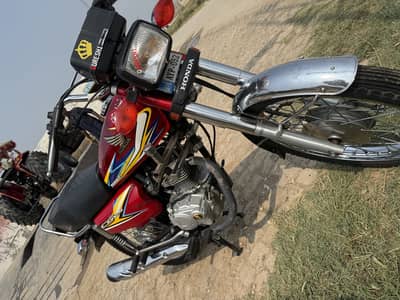 Honda 125 reg isb v good condation no 1 % work in bike enjain all oky