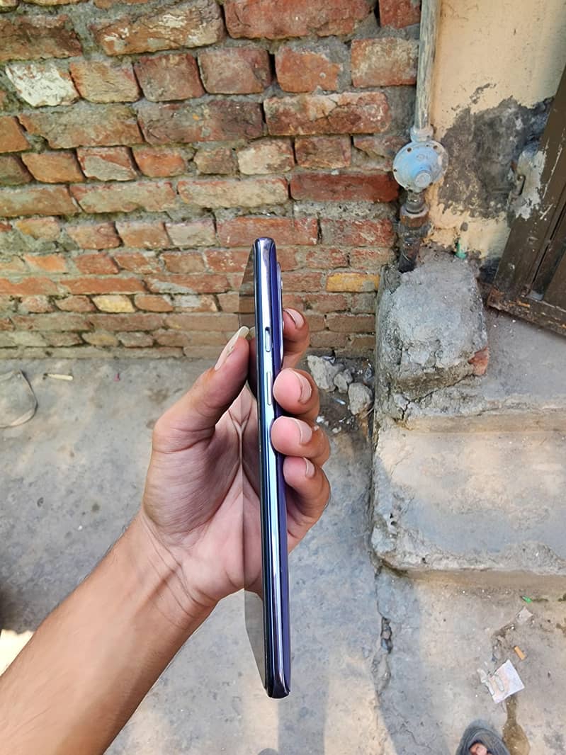 One Plus 9 4