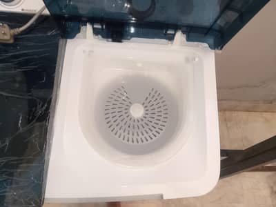 Title: 10/12 KG Washer & Dryer Washing Machine – Excellent Condition