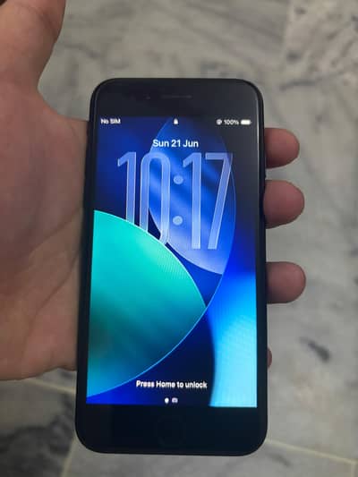 Apple iPhone SE