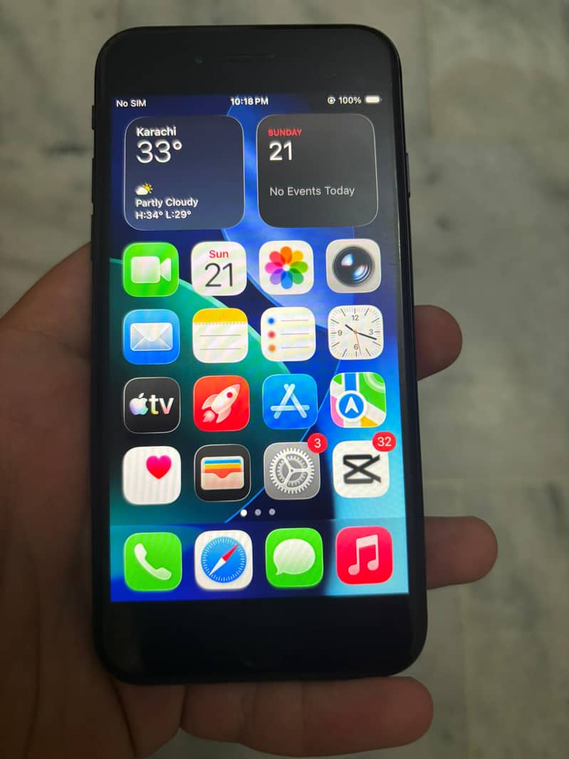 Apple iPhone SE 6