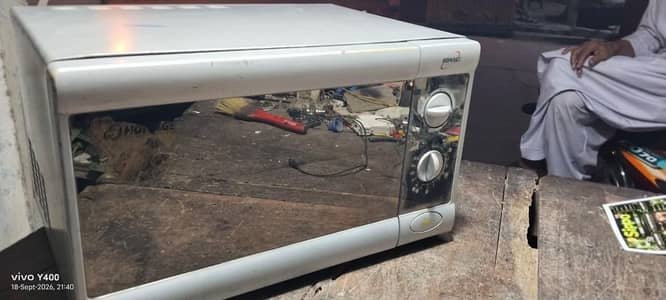 Microwave Oven 100 percent working