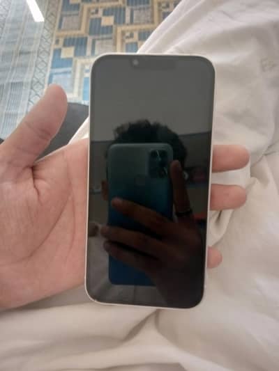 Apple iPhone 13