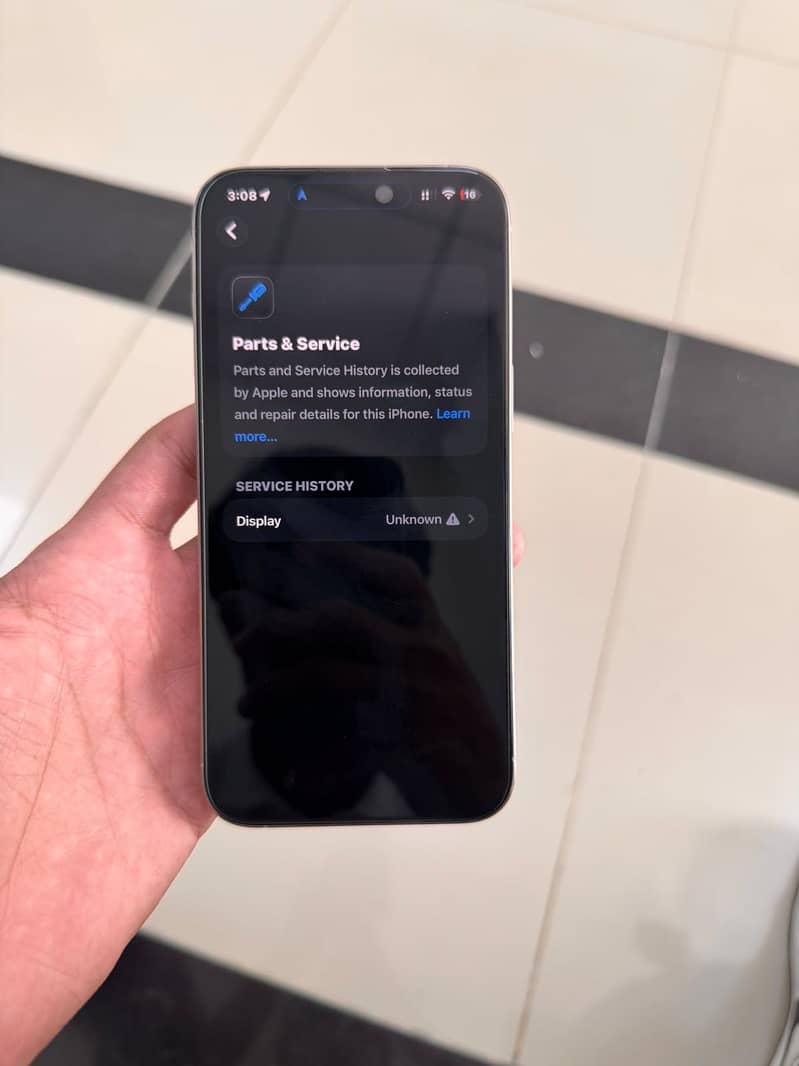 Apple iPhone 15 Pro Max 4