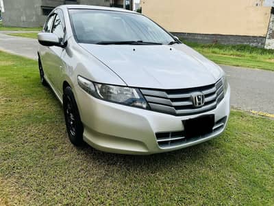 Honda City IVTEC in genuine condition