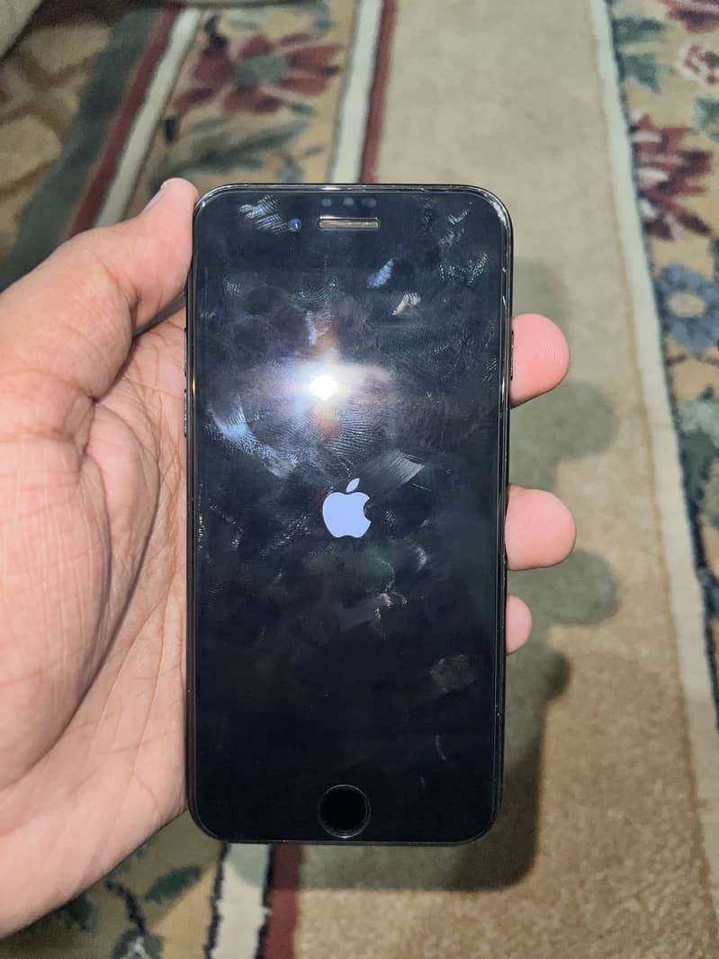 Apple iPhone 7 4
