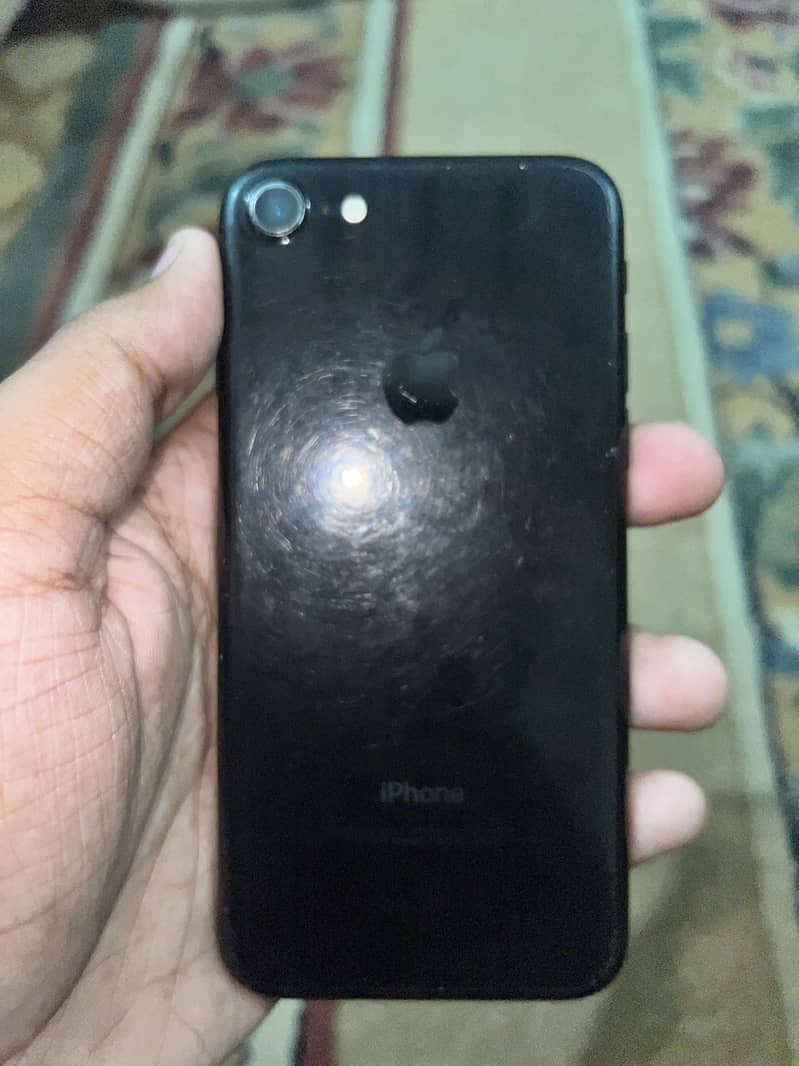 Apple iPhone 7 11