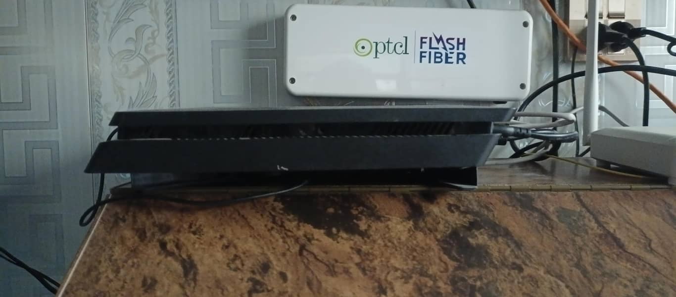 PS4 slim 3