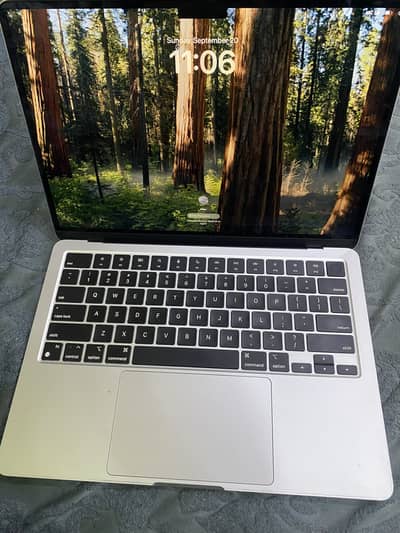 Macbook air m2 new condition