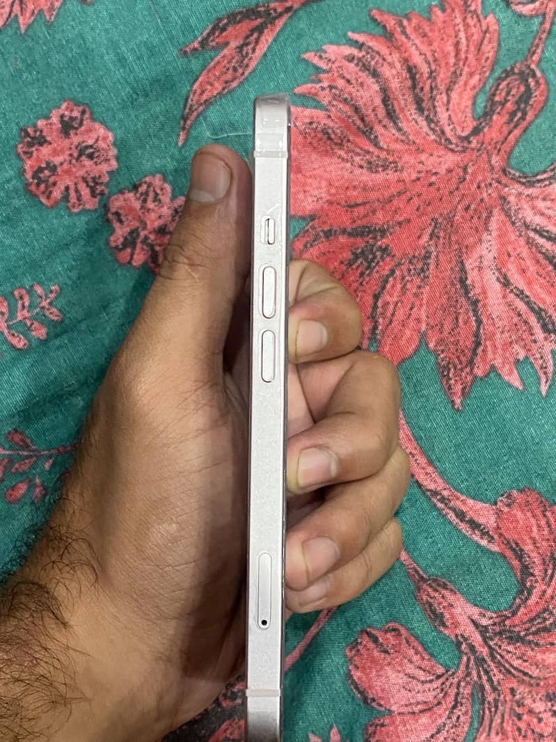 IPHONE 13 0