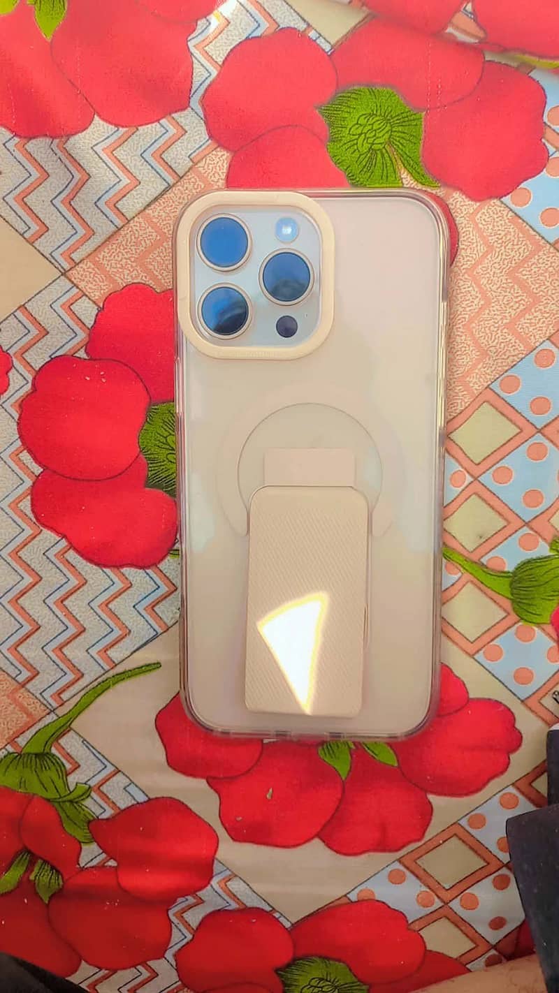 Apple iPhone 16 Pro Max 2