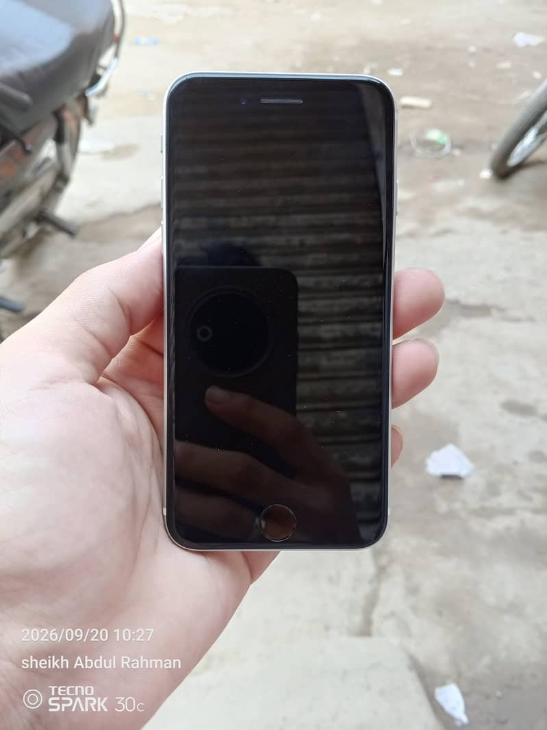 Apple iPhone SE 1