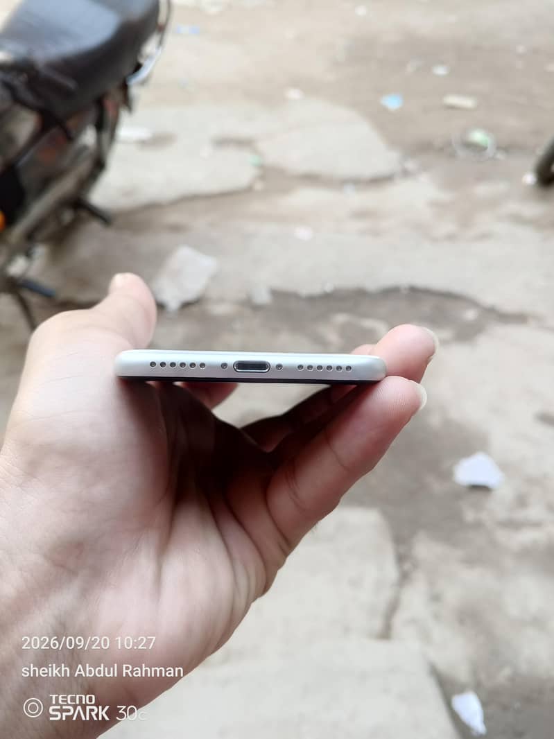 Apple iPhone SE 2