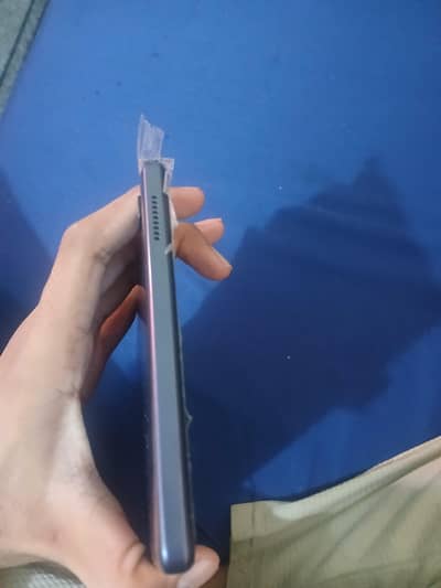 Samsung  glaaxy  light a7