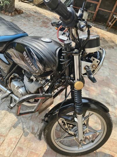 Special Edition 2022 Model | Original Condition | Urgent Sale