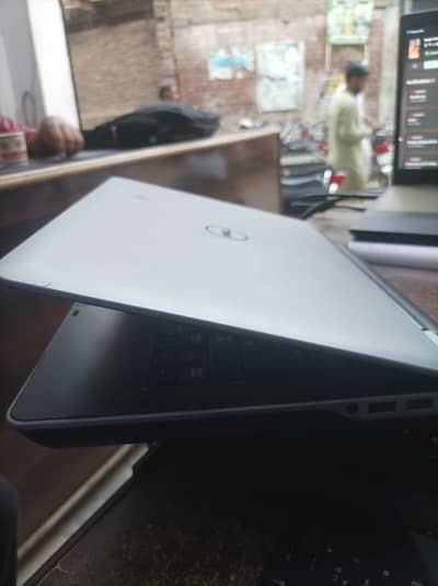 Dell E6440 9/128 9 sell battery