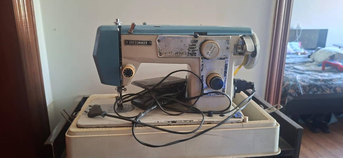 sewing machine 0