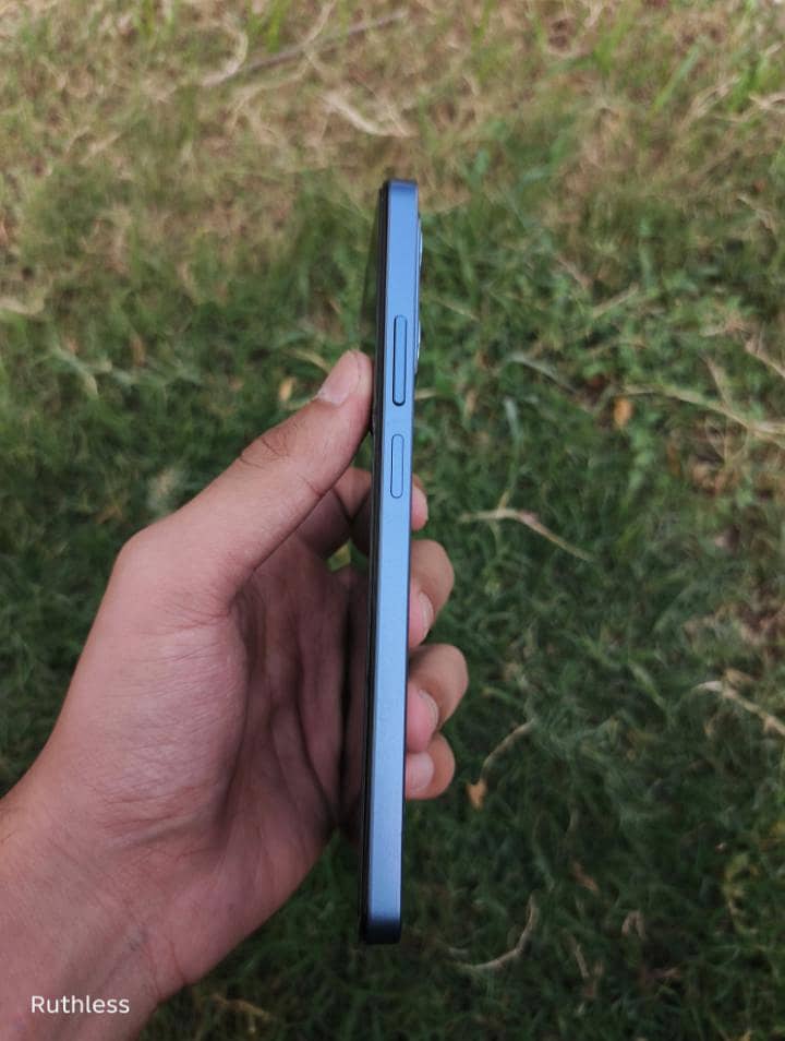 Realme C63 6