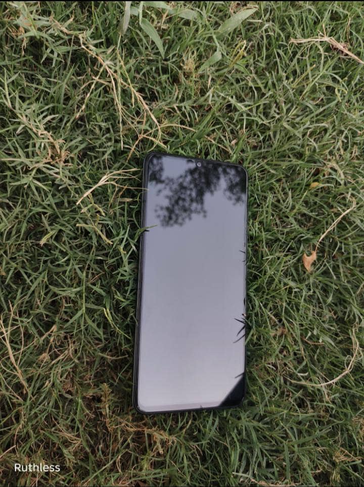 Realme C63 8