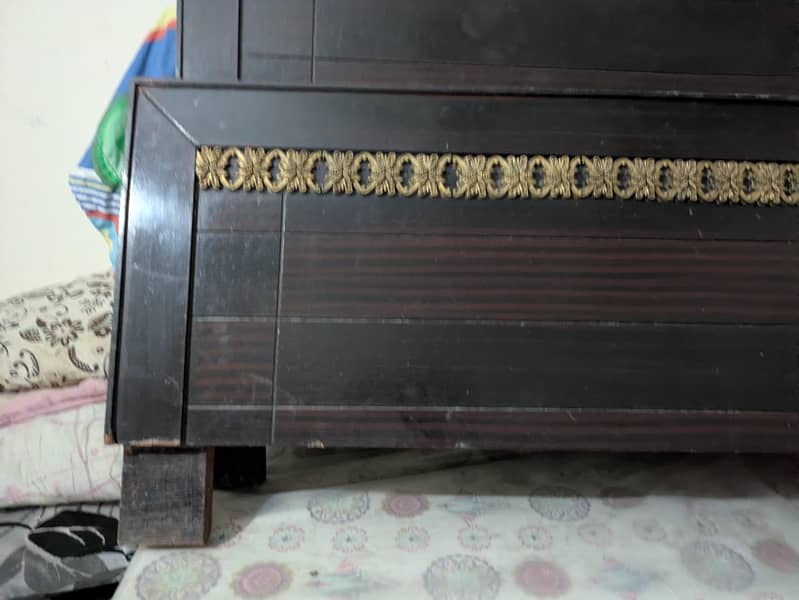 Full size bed 2