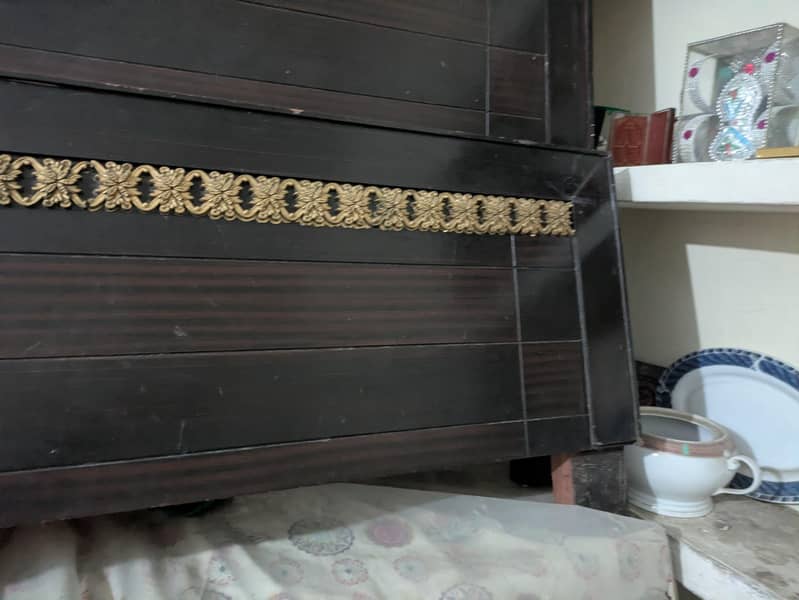 Full size bed 3
