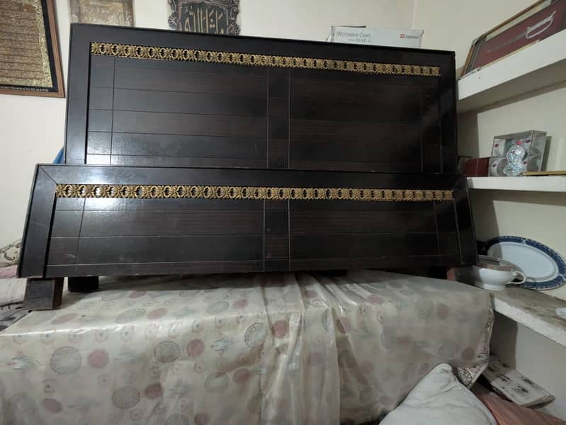 Full size bed 6