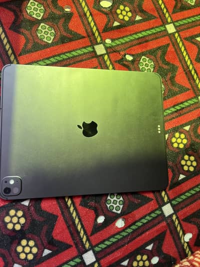 iPad m5 13 inche cellular +Wifi 256 black color