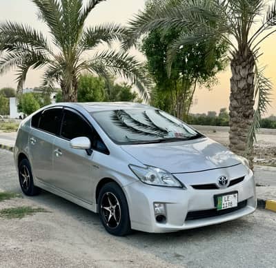 Toyota Prius 2011 S LED TOURING TOP OF THE LINE