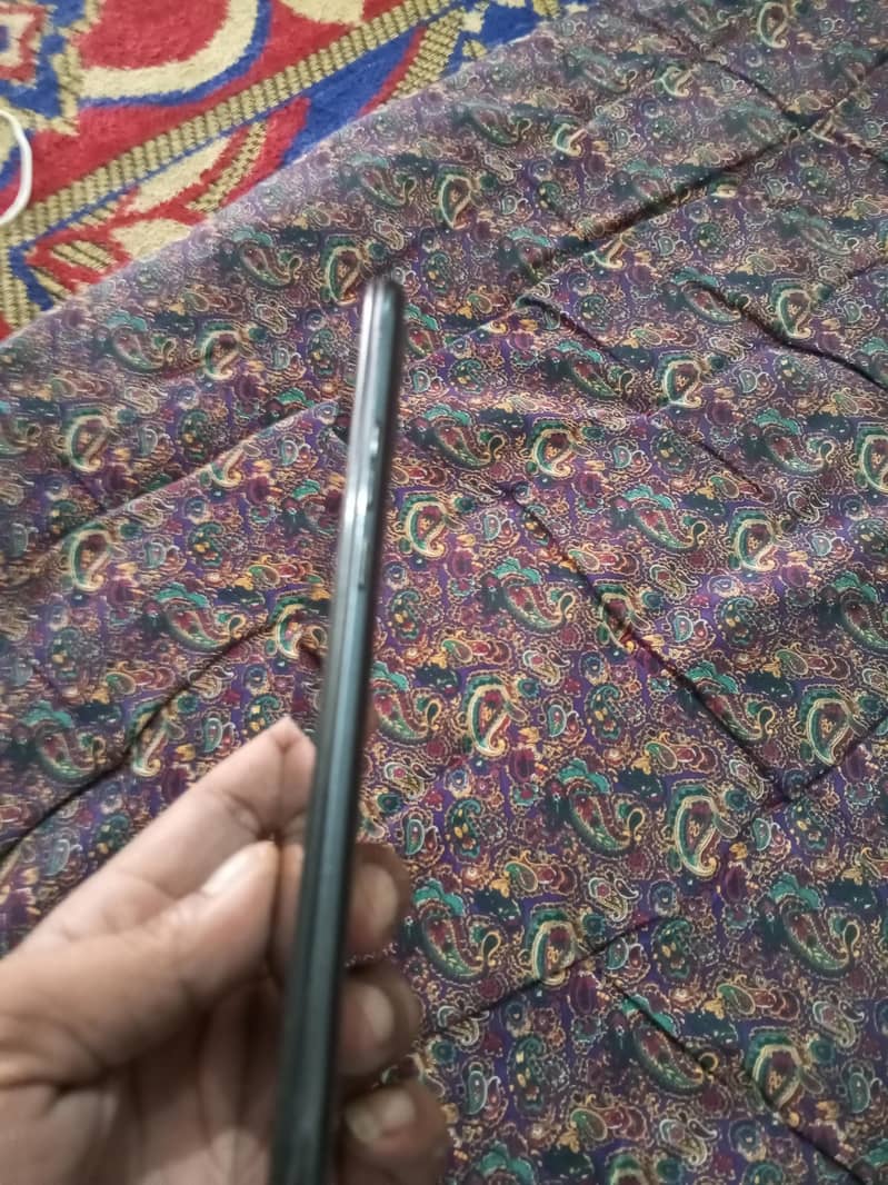 Tecno lc8 2