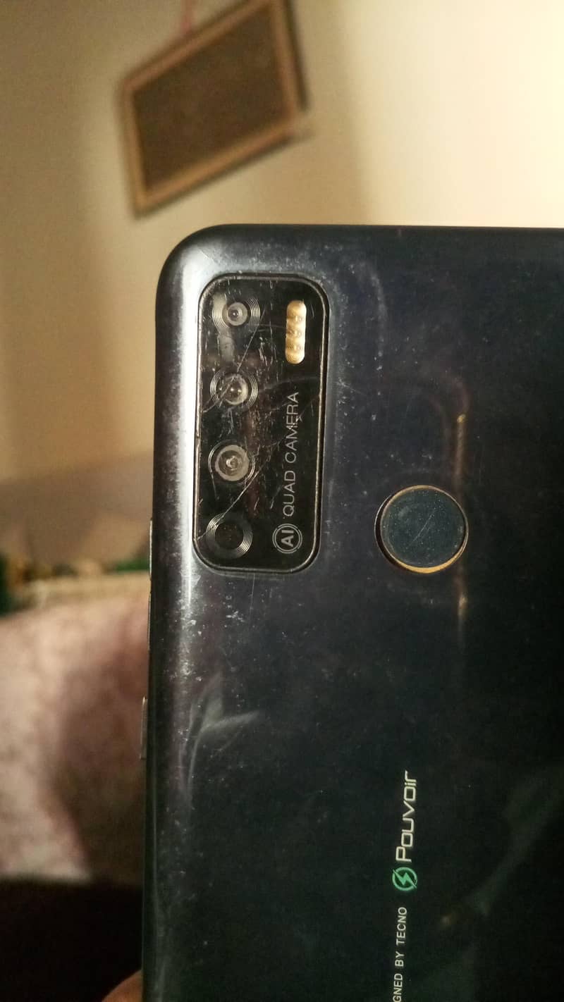 Tecno lc8 3