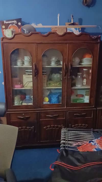 dressers and show case