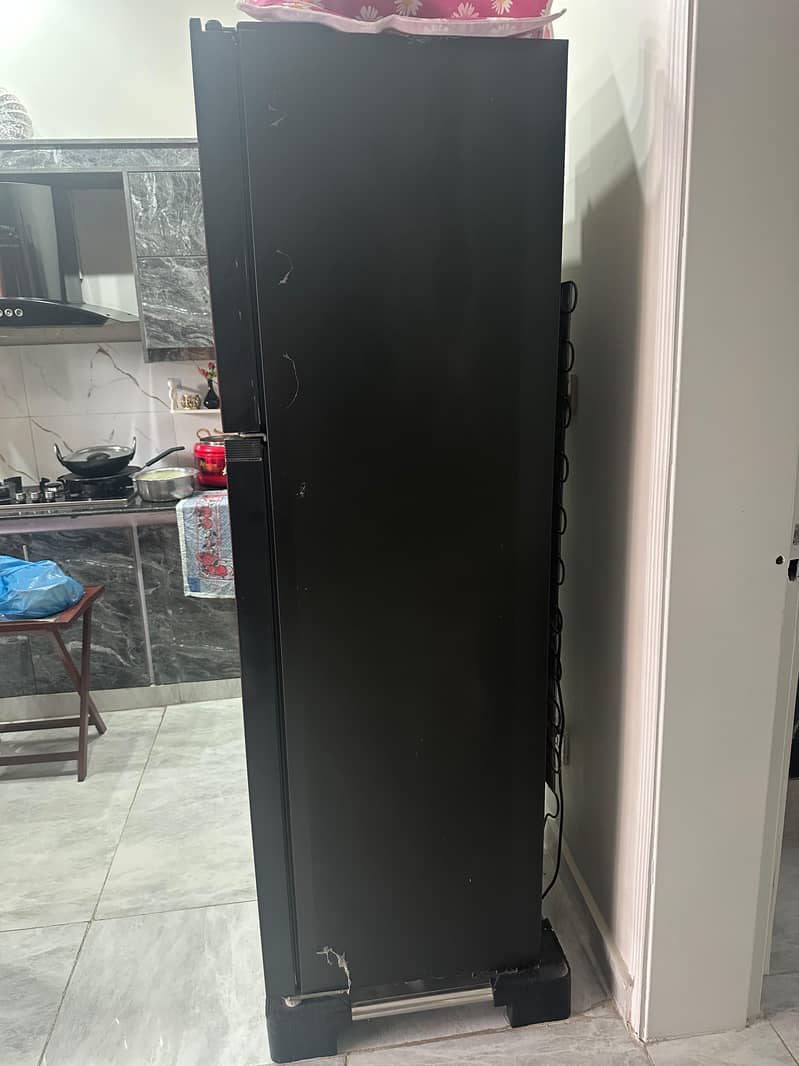 Refrigerator 1