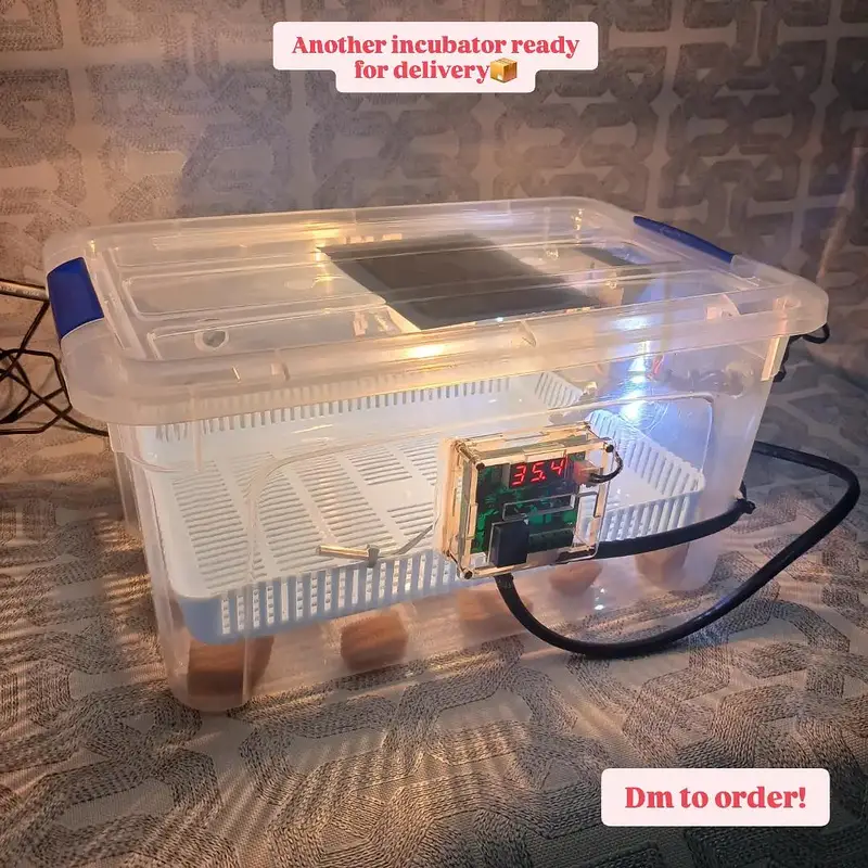 16 to 18 eggs capacity egg incubator/101% result 03024329933 whatsapp