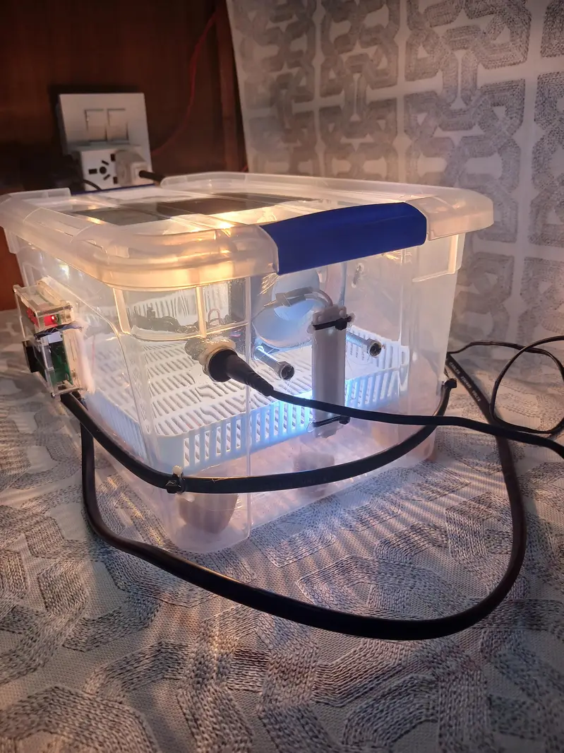 16 to 18 eggs capacity egg incubator/101% result 03024329933 whatsapp — photo 3