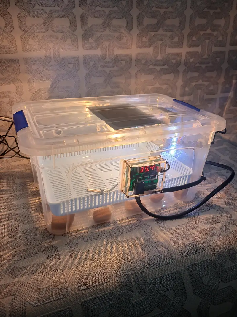 16 to 18 eggs capacity egg incubator/101% result 03024329933 whatsapp — photo 6