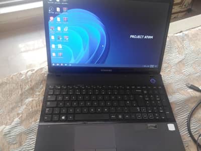 Samsung Core i3 3rd laptop 15.6 4gb 128 ssd geforce 1gb ddr3